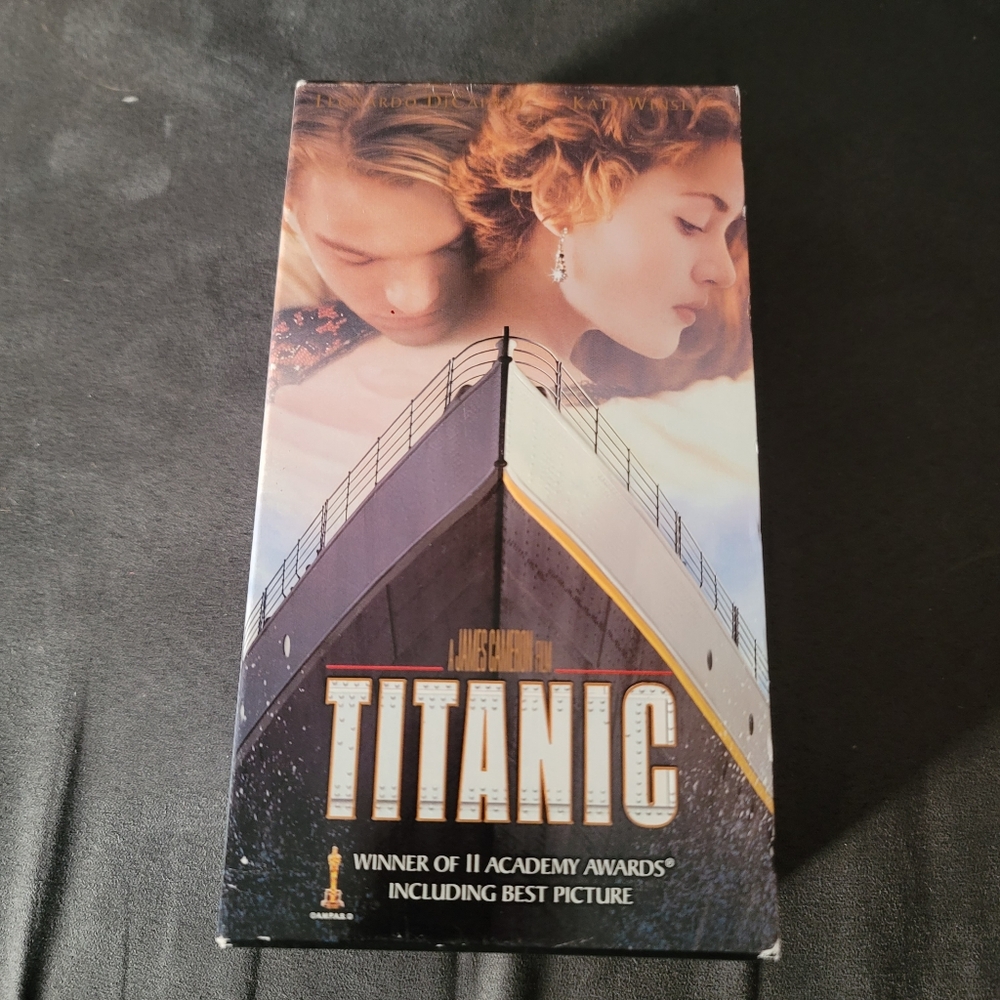 Titanic VHS
